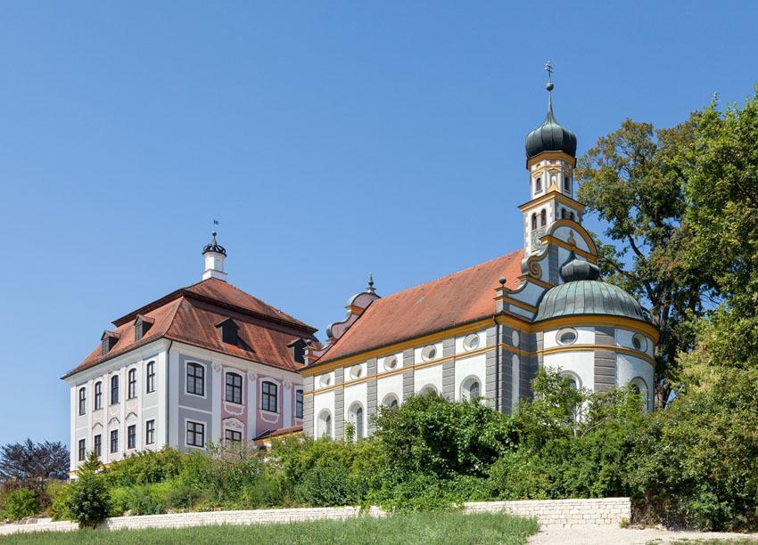 Hotel Schloss Leitheim Экстерьер фото