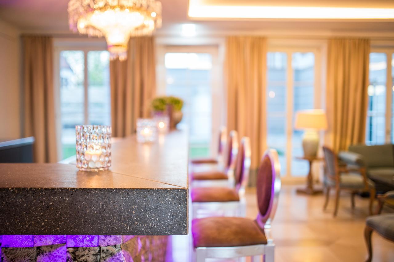 Hotel Schloss Leitheim Экстерьер фото